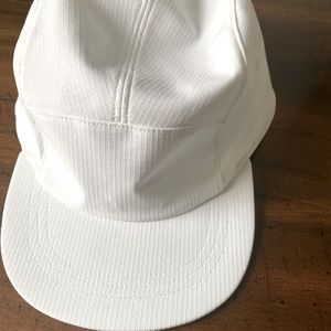 Lululemon hat